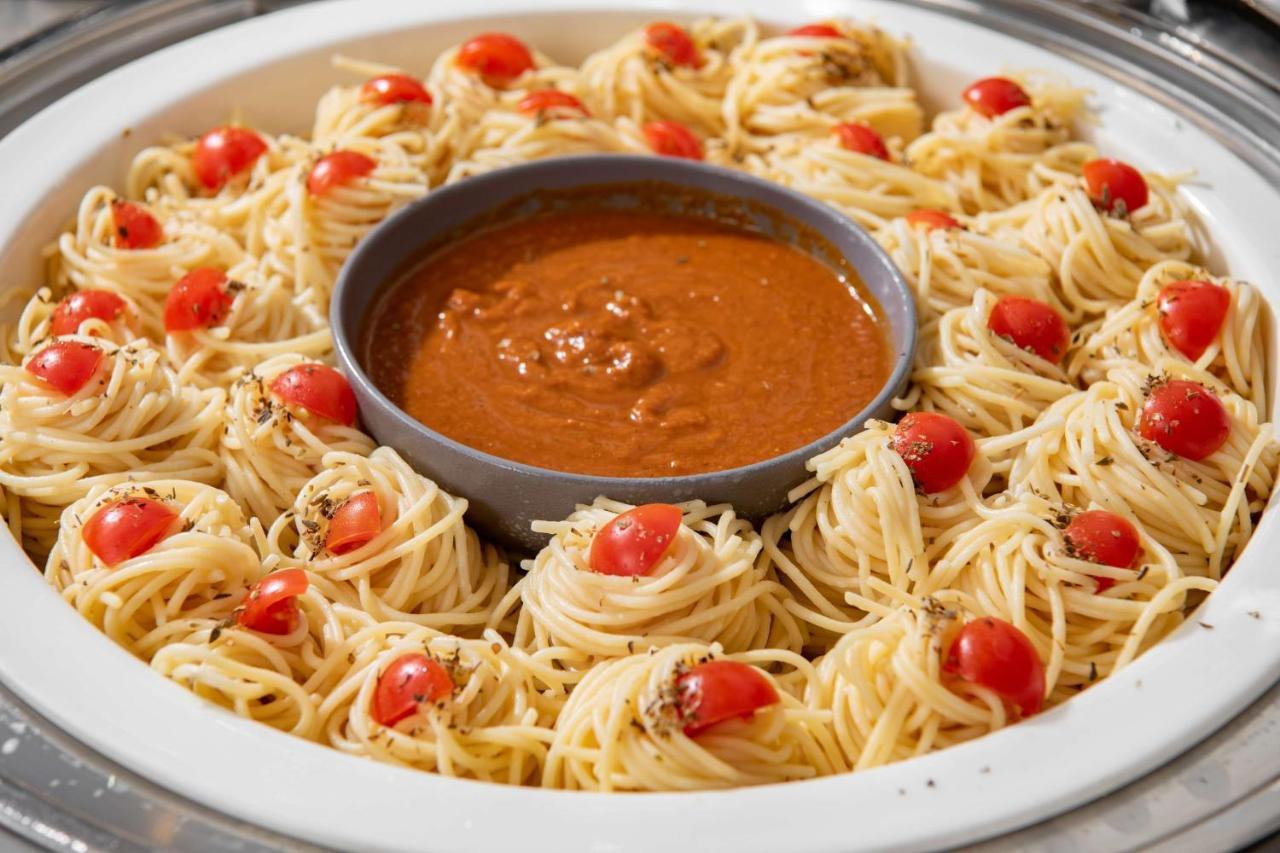 Park Inn By Radisson Makkah Aziziyah La Mecque Extérieur photo Spaghetti aglio e olio
